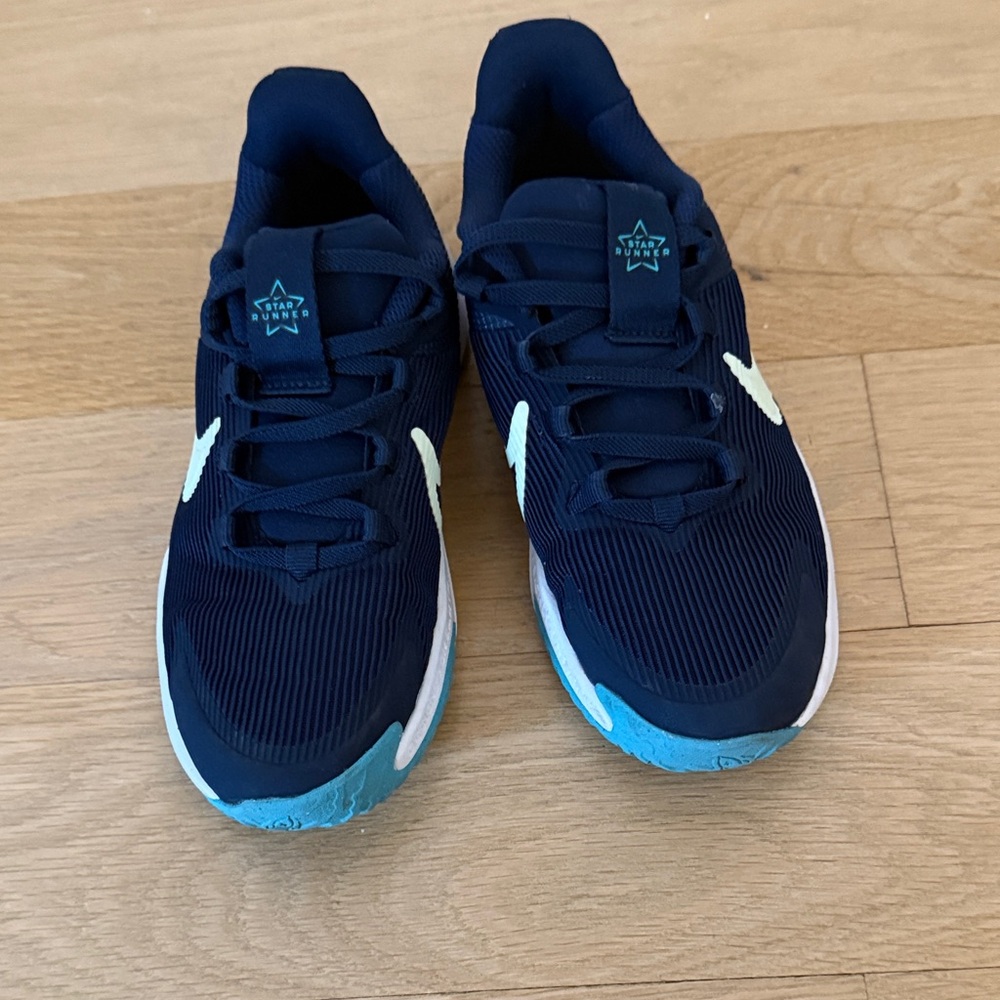 Nike Star Runner Kids Sneakers - Navy and Teal